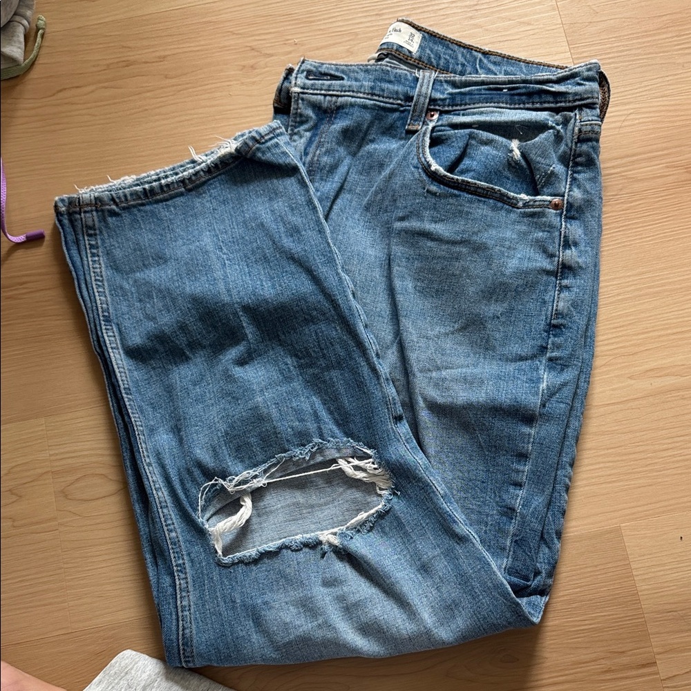 Abercrombie & Fitch Women's Straight Leg Blue Jeans